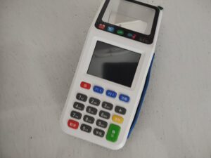 刷卡扫码收款机怎么用？刷卡和扫码费率不同
